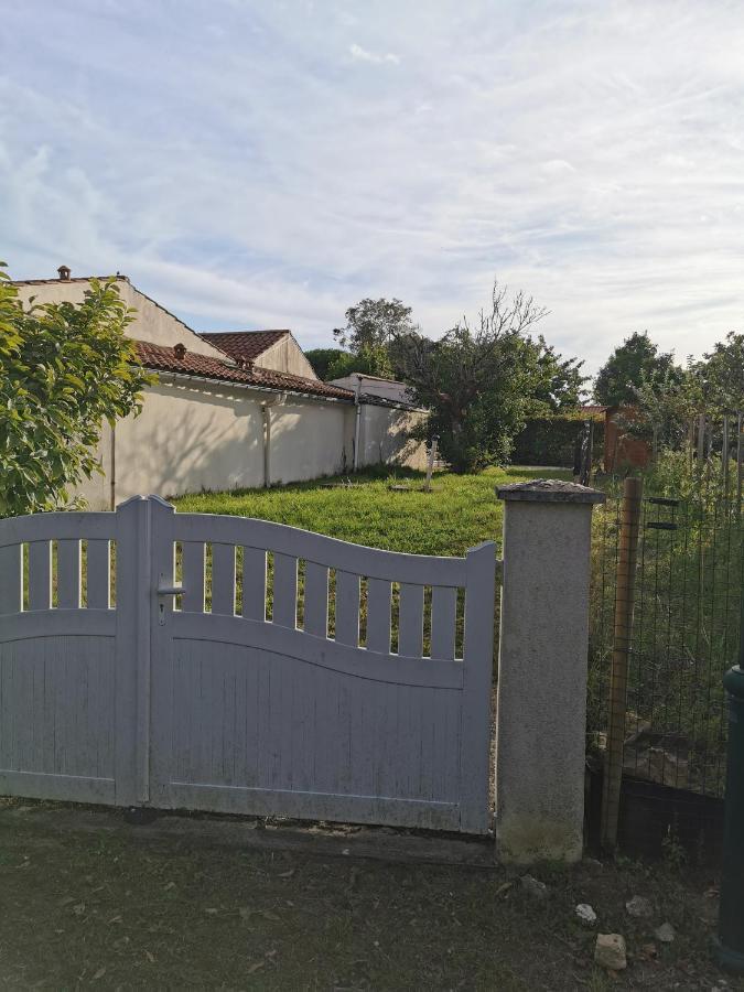 Comme A La Maison La Jonchere Kültér fotó